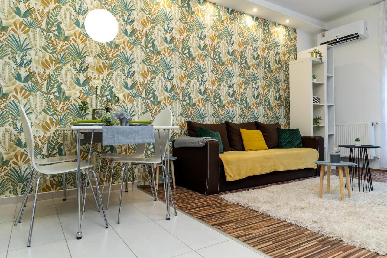Apartamento Wanderer Station Debrecen Exterior foto