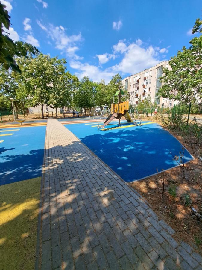 Apartamento Wanderer Station Debrecen Exterior foto